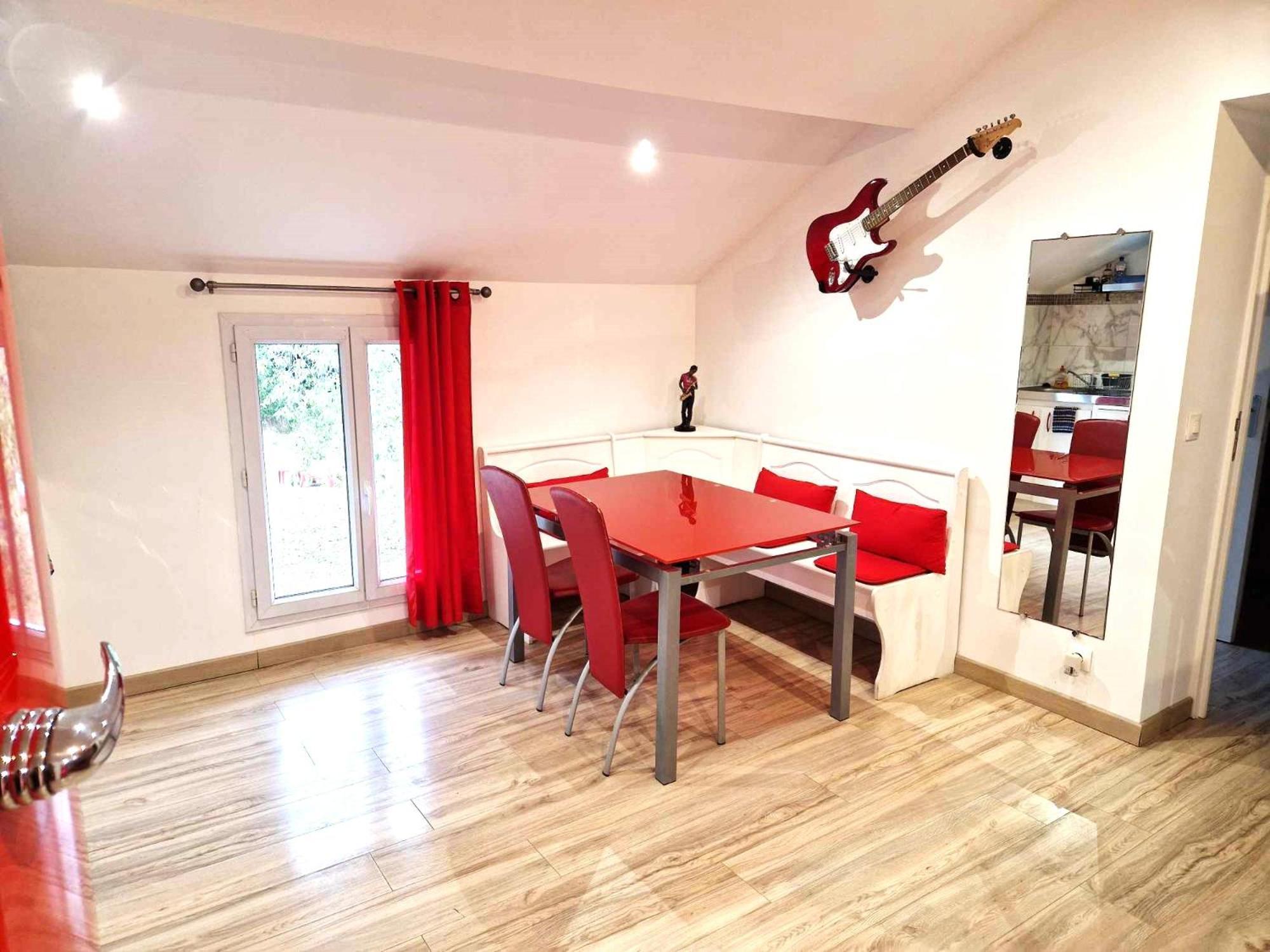11 - Tres Joli 2 Pieces Tout Equipe Pour 1 A 5 Personnes, Vue Sur Parc Arbore, Parking Privatif Gratuit, Grand Fourgon Possible, Tout Le Linge De Maison Est Fourni Razac-sur-lʼIsle Buitenkant foto